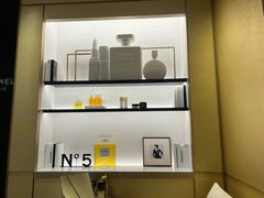 -Chanel(德基广场店)