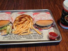 -FATBURGER 特富客汉堡(外交公寓店)