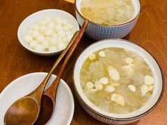 冰糖银耳炖雪梨-小团圆糖水铺(襄阳南路店)