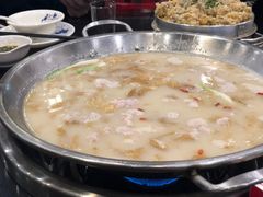 -老来福·非遗酸汤兔(凯旋路店)