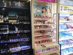 -LOG-ON(海港城店)