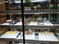 面包甜点陈列柜-川骄海鲜自助(河东店)