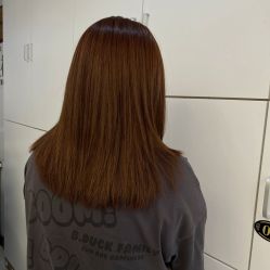 -镁连社·美联社