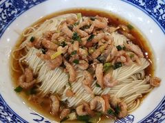 开洋葱油拌面-裕兴记•蟹黄面馆(人民广场店)