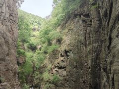 -龙潭大峡谷