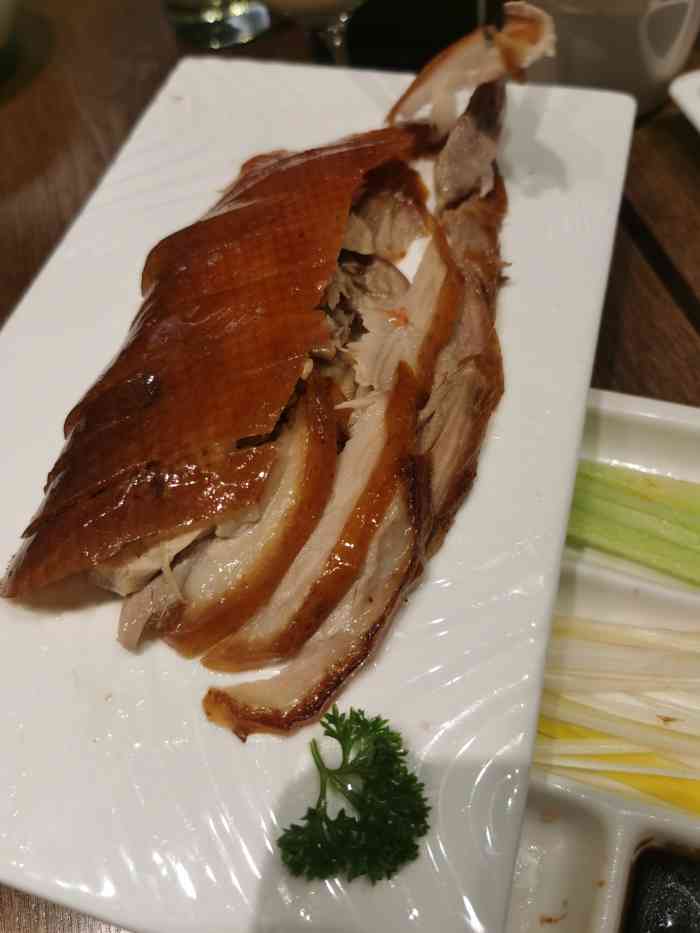 草堂烤鸭(维邦店)-"没以前好吃了,可能是换厨师了吧小排不是.