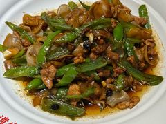 黑猪肉炒辣椒-肖记公安牛肉鱼杂馆·省级非物质文化遗产(三角路直营店)