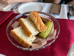 餐前面包-Kathleen's Waitan 凯圣琳江景西餐厅(外滩店)