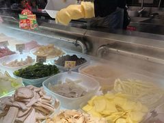 -成都你六姐·牛肉冒菜(城市集市合生汇店)