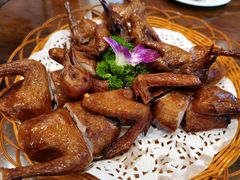 红烧乳鸽-今一靓汤.顺德菜东莞三十年老字号(厚街店)