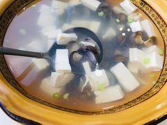 -鑫悦楼煎蟹·16年海鲜大排档