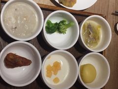 -乐领拈花溪·林涧食韵