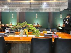 大堂-肉魁屋·烧肉·烧鸟·酒场(高新店)