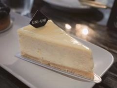-UNI UNI(环亚凯瑟琳店)