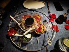 惠灵顿牛排-弦月窗LUNETTE BY AMANDA(复兴路店)