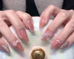 -悦指间美甲美睫