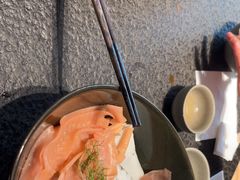 -三出山火锅(南京万象天地店)