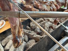 烤羊腿-关二碳烤羊腿(龙翔路店)