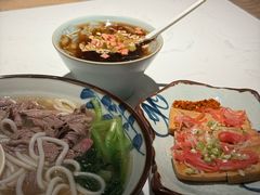-鑫花溪牛肉米粉(凤凰街创始总店)