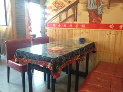 -愉肴麻辣香锅(中山路店)