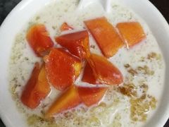 木瓜牛奶炖桃胶-顺记冰室(宝华路店)