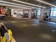 -漕河泾街道图书馆(漕河泾社区文化活动中心店)