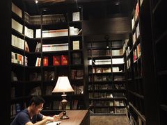 钟书阁-钟书阁(松江泰晤士小镇店)