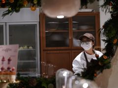 -VERIE BAKEHOUSE