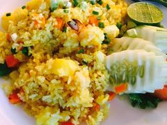 -J Daeng Seafood