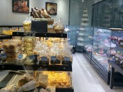面包甜点陈列柜-丽莎蓓甜CAKE生日蛋糕·动物奶油(石家庄店)