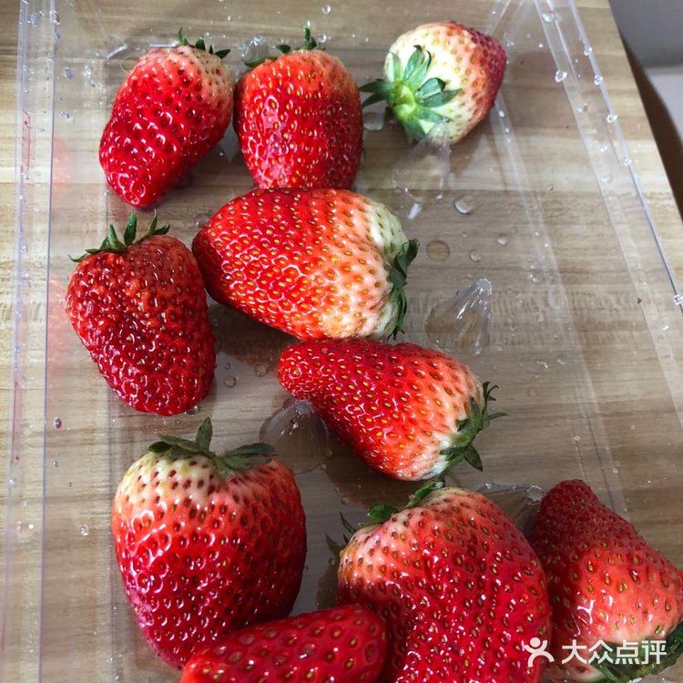 润泽喉部。最好在饭后吃