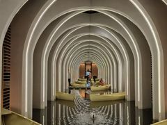 -涨巢·潮玩水疗局