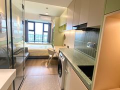 -东方体育中心(地铁站)