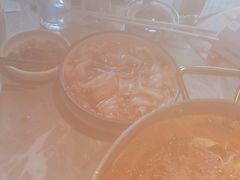 -野山舂·贵州现舂酸汤牛肉(民生路店)