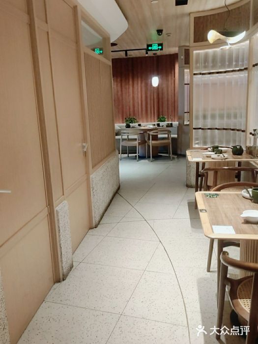 云海肴云南菜(浦江欢乐颂店)大堂图片