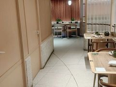 大堂-云海肴云南菜(浦江欢乐颂店)