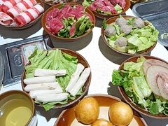 -贵府酸汤牛肉火锅·贵州老字号(飞山街店)