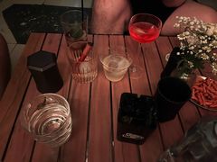 -Mx.cocktail bar