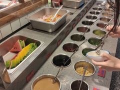 自助调料区-喜悦小串丹东小黄牛海鲜烧烤大排档(民主广场店)