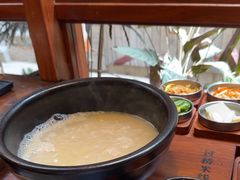 -银米·云南传统过桥米线(双廊黑金冠店)
