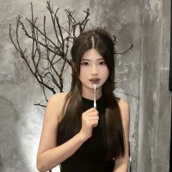 -丝语萱形象