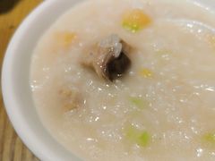 -粤港湾砂锅粥·宵夜(宝龙店)