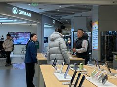 -华为授权体验店(中山公园来福士)