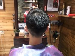 点击看大图 -MONE美发沙龙