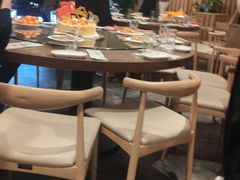 大堂-日进一片海.生腌海鲜火锅.宵夜烧烤(三里屯总店)