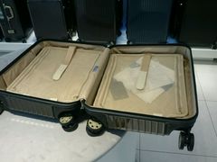 -Rimowa(玛丽恩广场店)