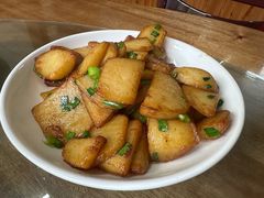 -芦茨金富饭庄·25年老字号·专做稻草鸡