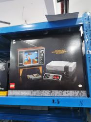 -逝水玩具折扣店