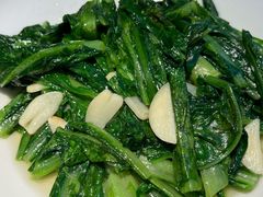 -肥肥虾庄·金牌油焖大虾(沙湖店)