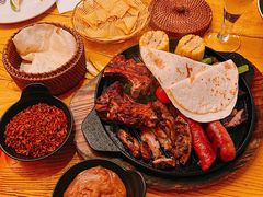 双层烤肉拼盘-Pistolera Mexican Cantina女枪手墨西哥餐厅(碧云路店)